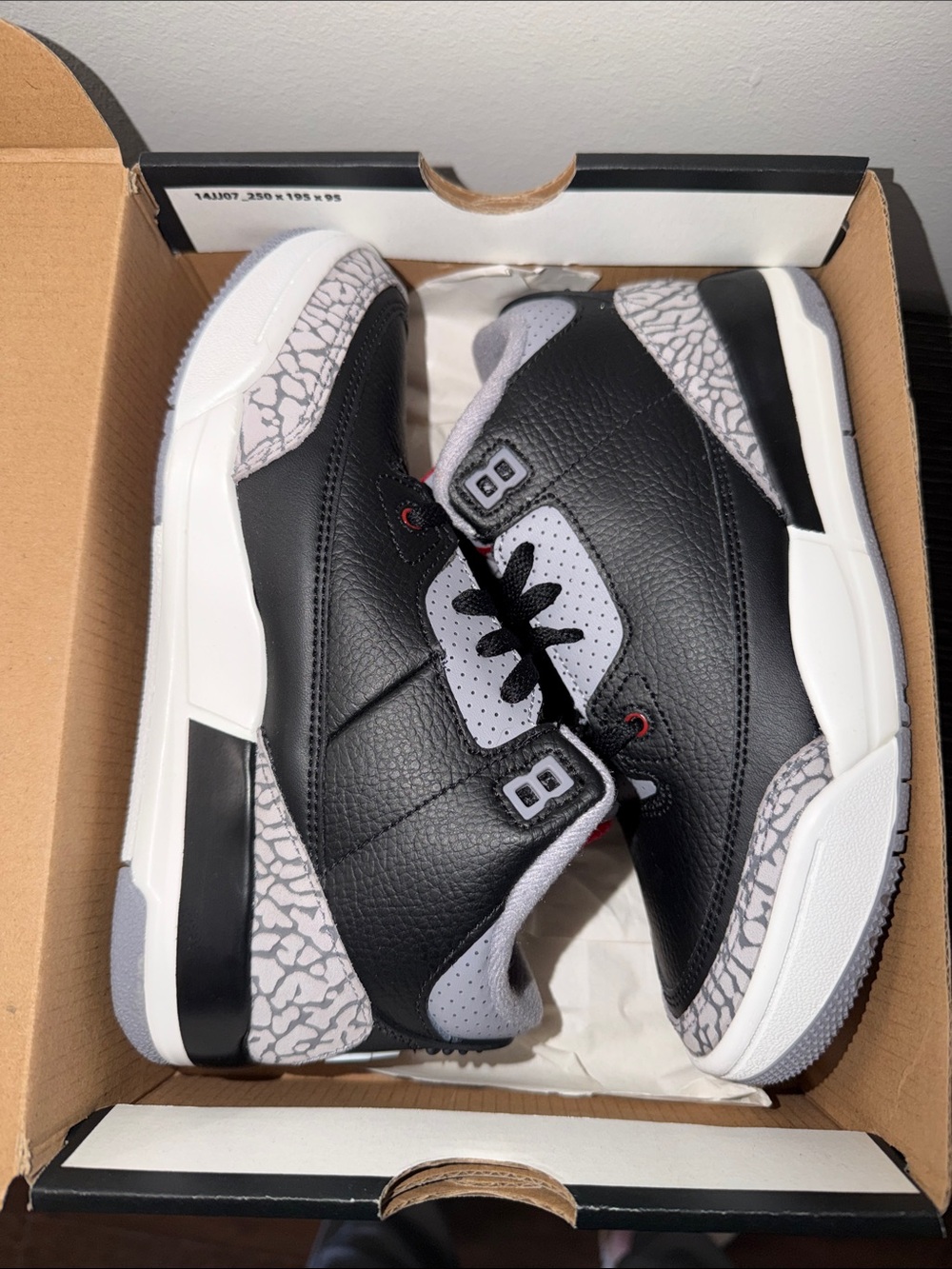 Jordan 3 Retro
Black Cement (2024) (PS) NWB